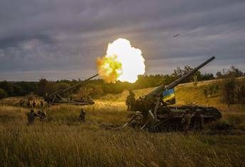 Ucraina, stop limiti di gittata per le armi fornite a Kiev. Cremlino: “Pericoloso”