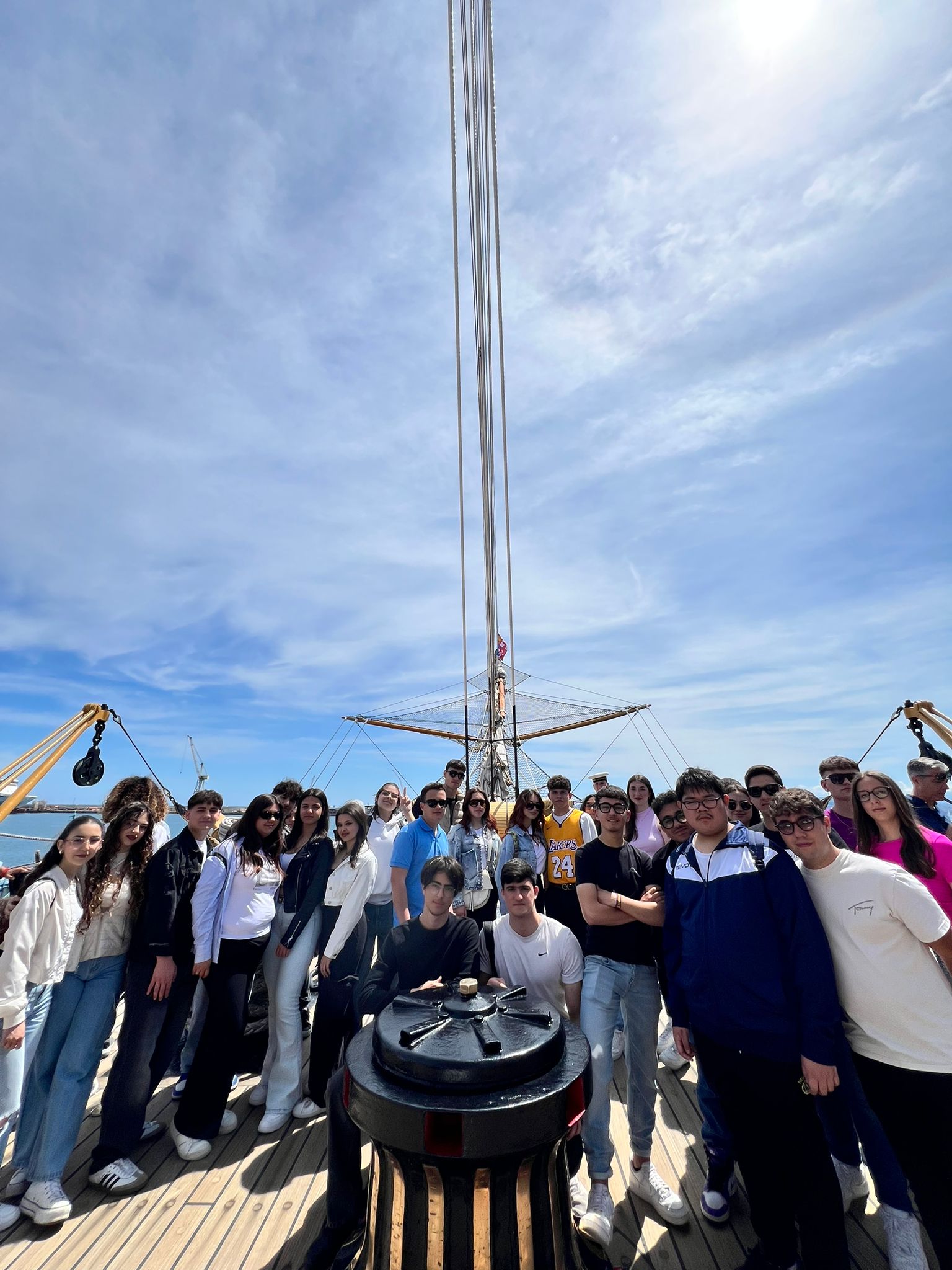 Mussomeli, studenti Hodierna Visita a bordo della Nave Amerigo Vespucci
