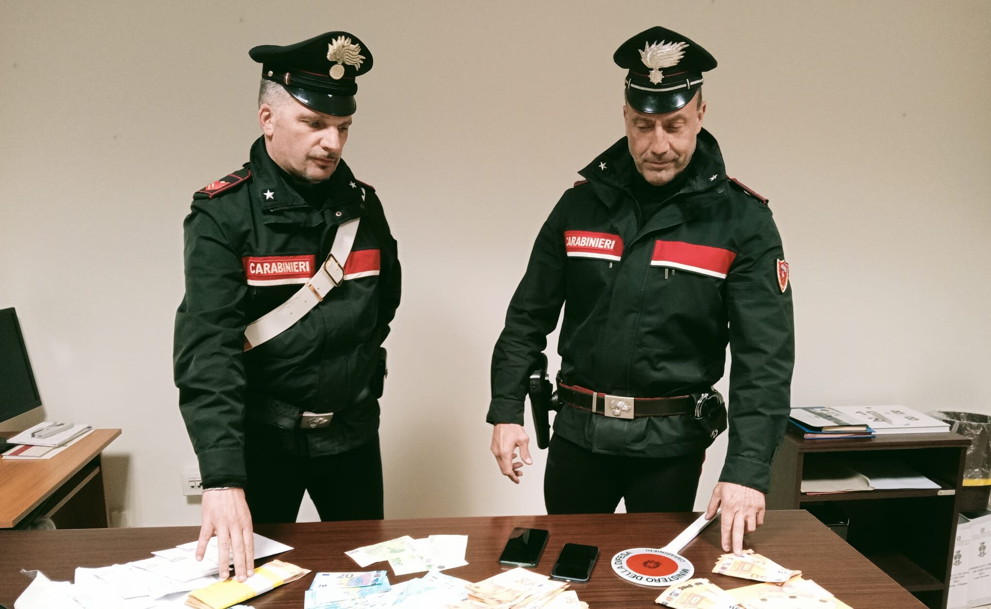 Truffe agli anziani, a Enna arrestato in flagranza di reato un 25enne: recuperati oltre 55mila euro di bottino