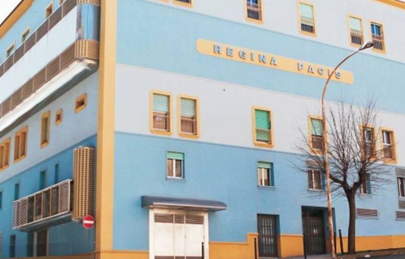 San Cataldo, eseguito alla Casa di Cura “Regina Pacis” intervento di Lobectomia Epatica sinistra con l’utilizzo del sistema Robotico Versius