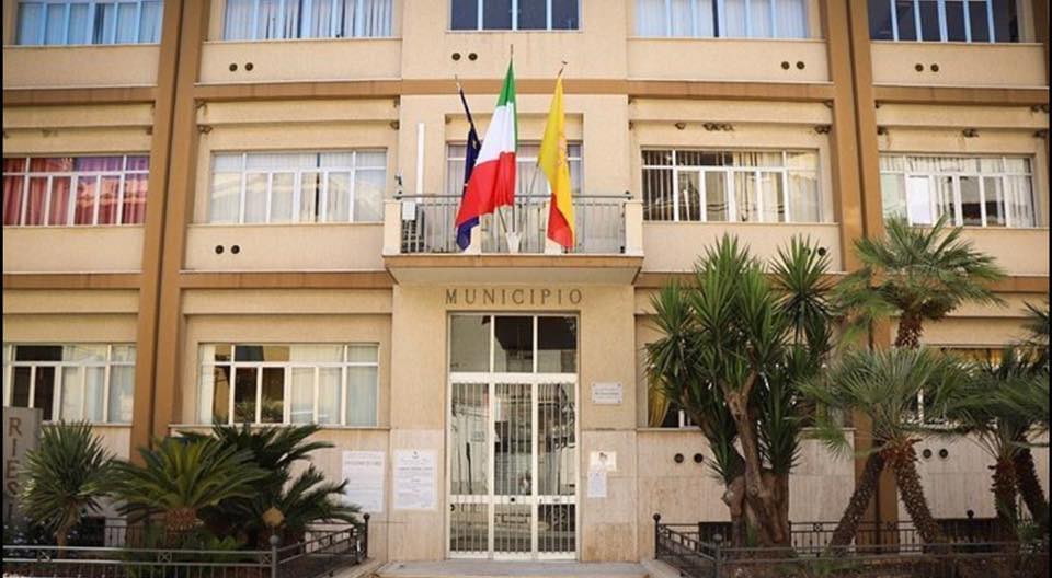 Riesi. Entro giugno vanno consegnati gli abbonamenti al Comune per consentire l’erogazione delle somme spettanti alle famiglie