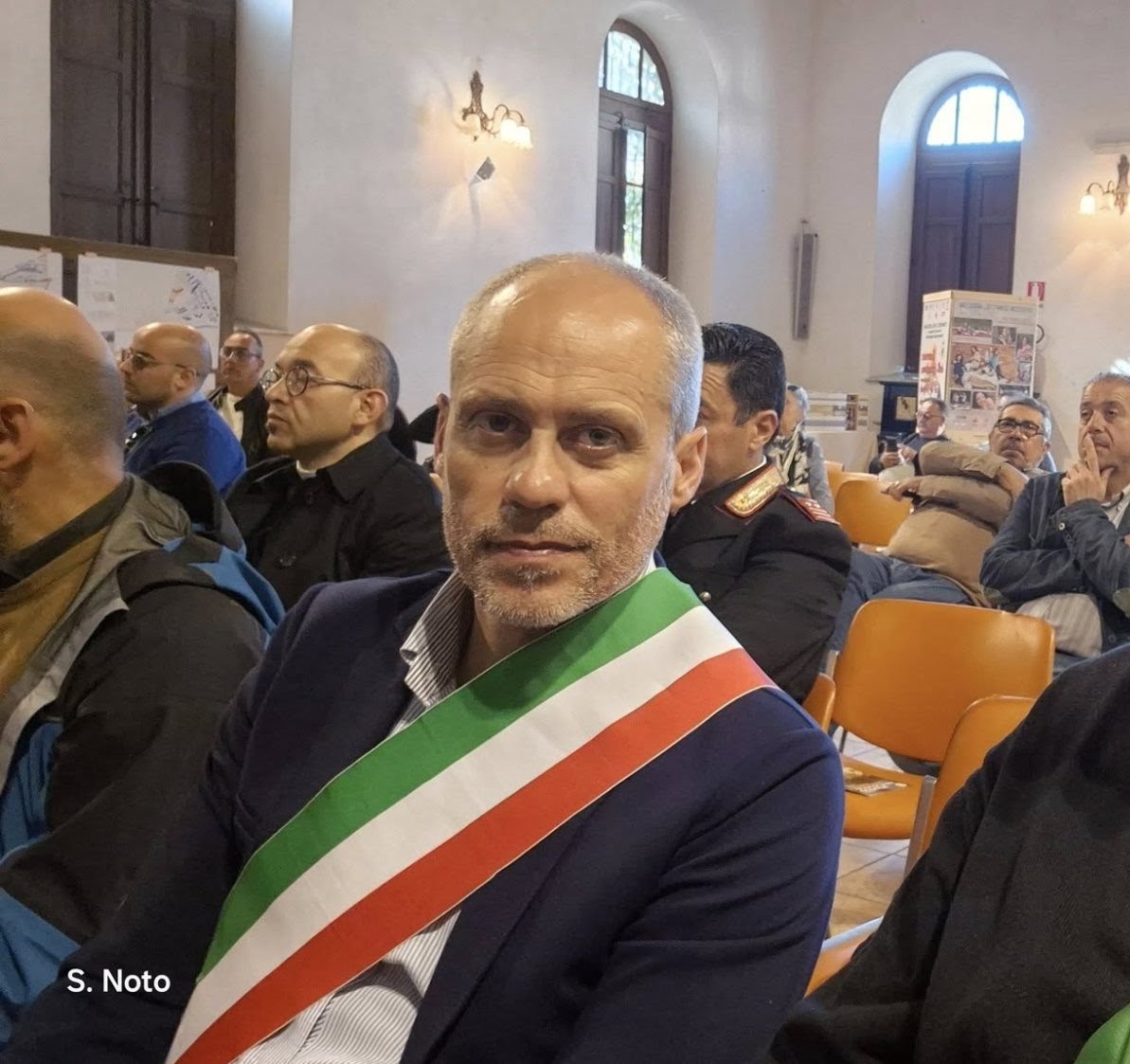 Appalti: agli arrestati domiciliari  sindaco nel Nisseno, coinvolti imprenditori