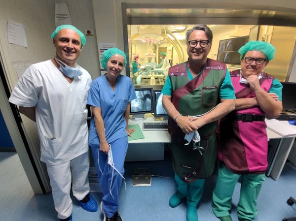 Cardiochirurgia, intervento eccezionale all’ospedale San Vincenzo di Taormina: una protesi ad arteria polmonare salva un paziente