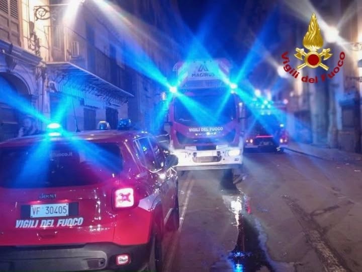 Incendio in una abitazione a Palermo, nessun ferito: indagini in corso