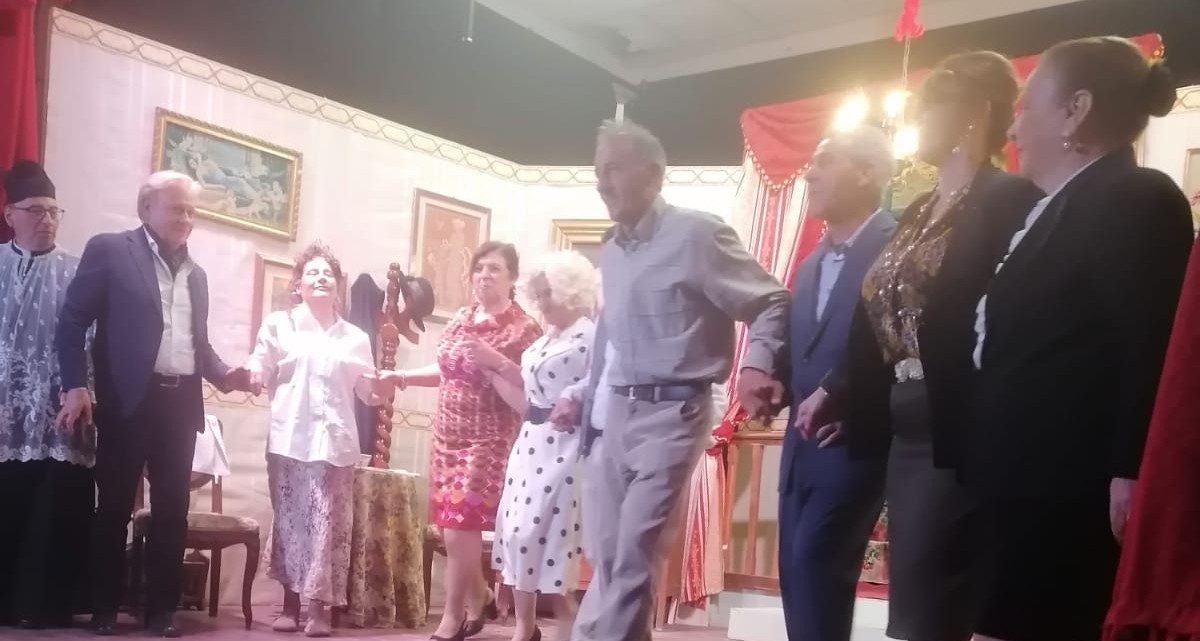 San Cataldo. Il 19 giugno la rassegna teatrale alla “Cesare Battisti” propone la commedia “Cingu  Fimmini e un Tarì”