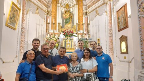 Consegnato alla Confraternita San Cataldo ovale con rappresentazione della Gloria del Santo Vescovo irlandese