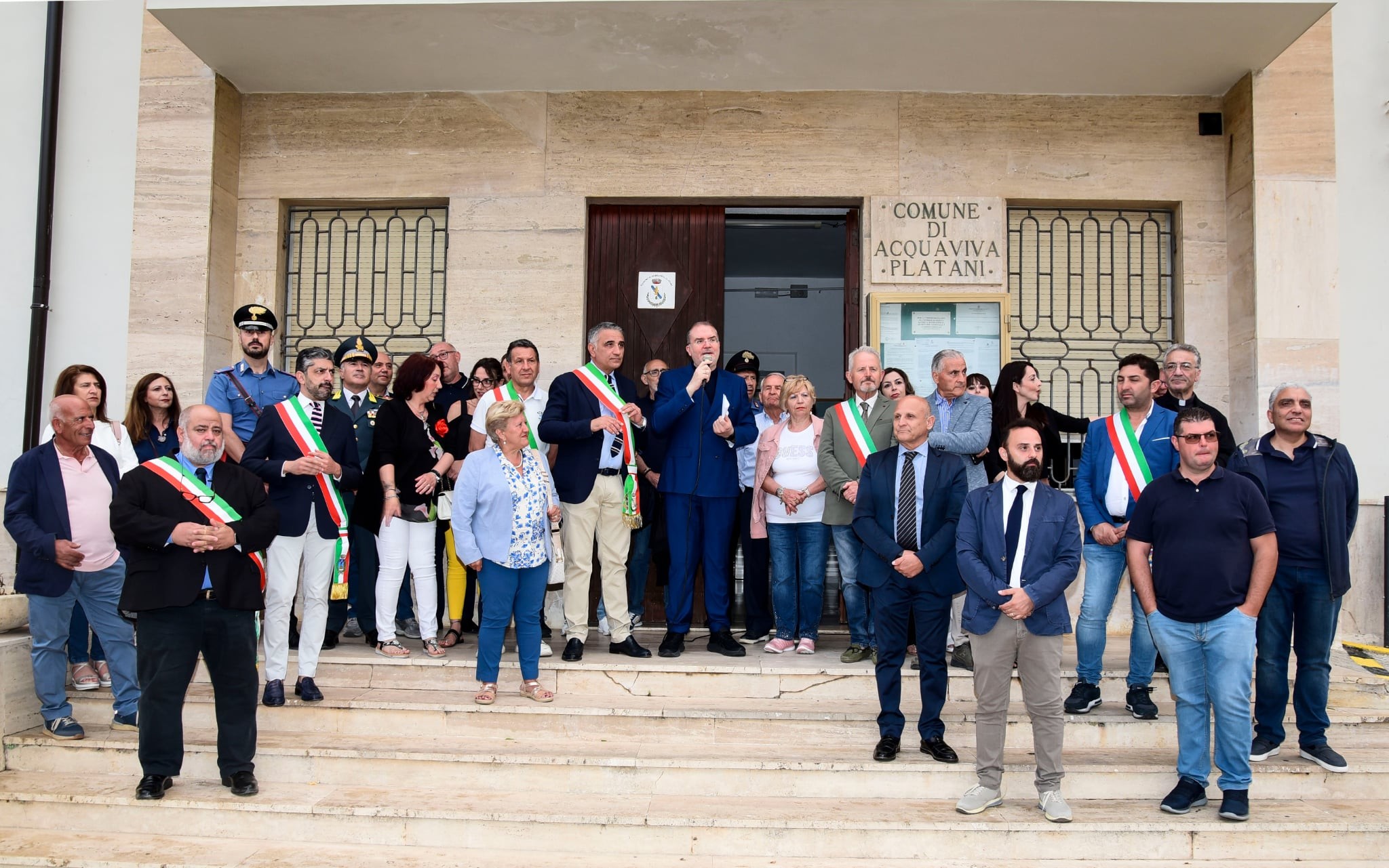 Acquaviva, inaugurata la “Breccialfiorata” del Corpus Domini 2025 con meteo incerto