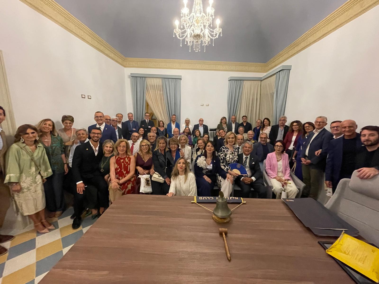 Caltanissetta. A Palazzo Giordano gran festa di fine anno rotariano per il Rotary Club