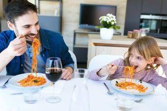 Alimenti, studio Università Cattolica-Barilla: la felicità è servita, ecco legame pasta-benessere emotivo