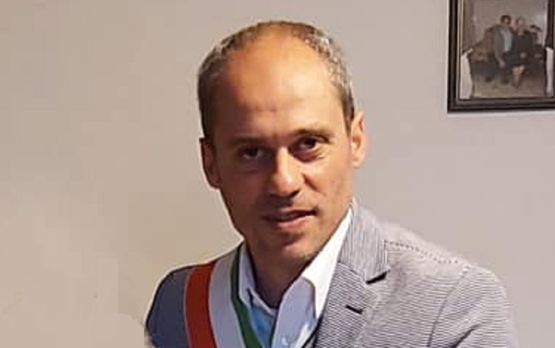 Arresto del sindaco di Resuttano. Indagini dal 2019 al 2022; il primo cittadino sospeso per 12 mesi dall’esercizio di pubblico ufficio o servizio