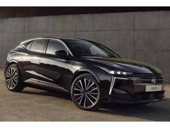 DS N°4: stile, tecnologia e prestazioni per la nuova compatta premium firmata DS Automobiles