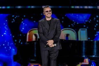 Gigi D’Alessio, il concerto stasera 24 giugno su Canale 5: gli ospiti