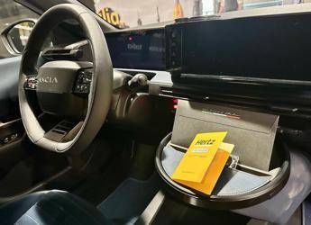 Hertz lancia ‘identità olfattiva’ e rafforza la flotta Selezione Italia