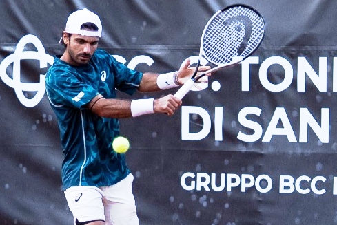 Torneo Internazionale Caltanissetta trofeo “BCC”, passa il turno il beniamino di casa Luca Potenza