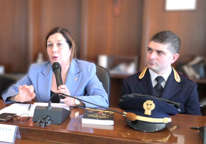 Caltanissetta. Emessi dal Questore 29 provvedimenti applicativi di misure di prevenzione: 10 ammonimenti per maltrattamenti e atti persecutori