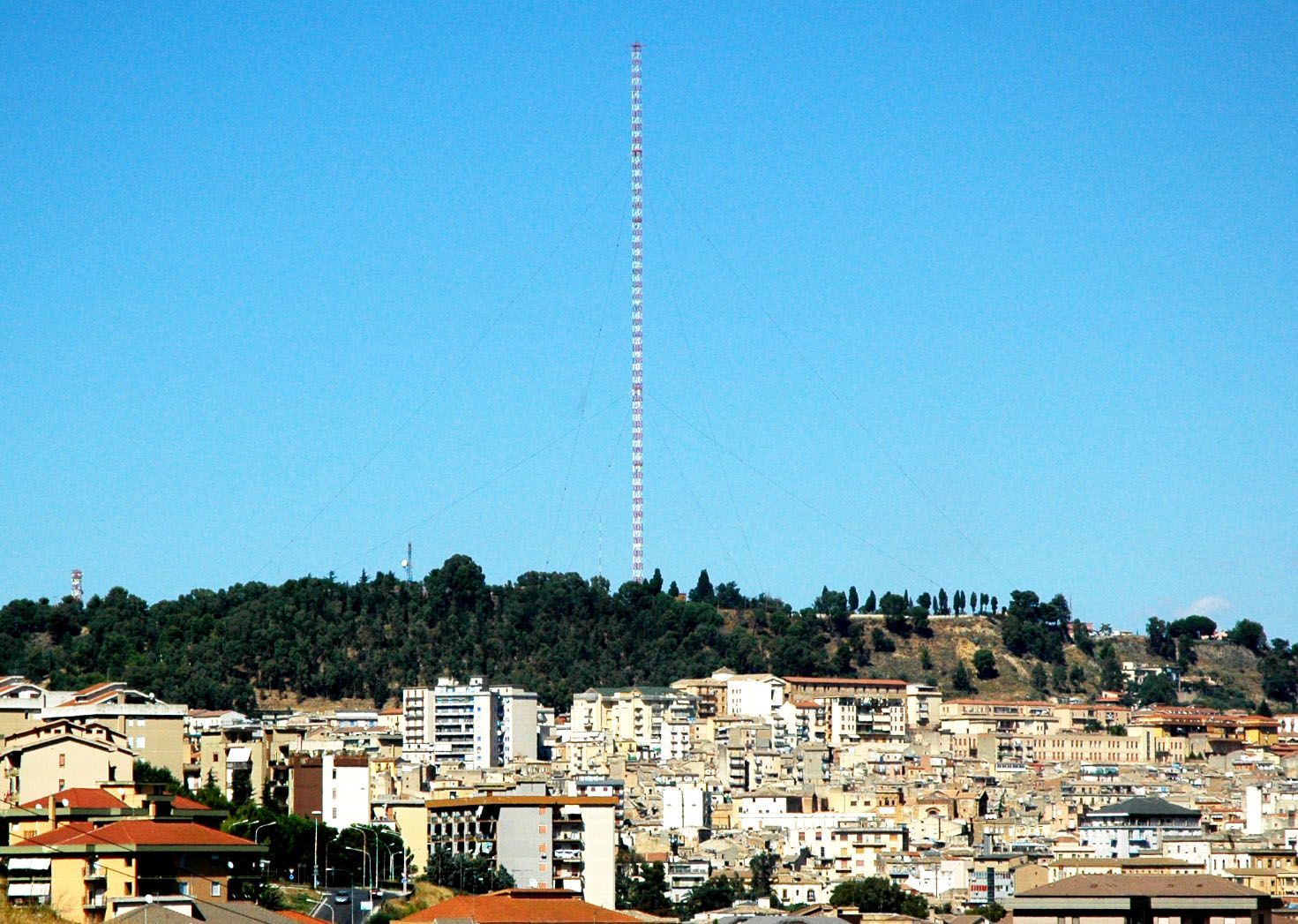 Caltanissetta. Il Comitato Parco Antenna Sant’Anna: “I lavori di demolizione vanno sospesi e deve permanere il vincolo”