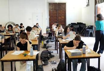 Maturità, Skuola.net: sarà l’anno dell’Ia, oltre 9 maturandi su 10 supportati da ChatGPT e soci