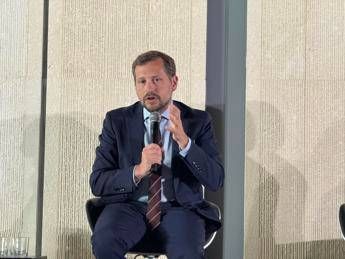 Monti (Lombardia): “Coinvolgere tutti gli stakeholder in sostenibilità sociale”