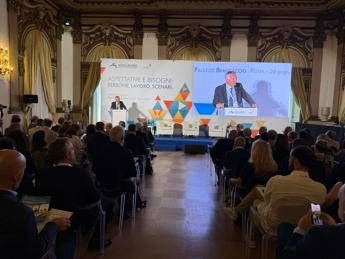 Occupazione, Assolavoro: soddisfatti di salario e welfare, ecco il ritratto dei lavoratori tramite agenzia