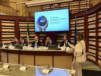 ‘Proteggere il futuro’ libro di Luca Dal Fabbro, guida per governare il cambiamento