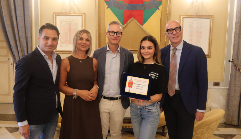 Caltanissetta. La giovane nissena Annagiulia Mulè premiata dall’Amministrazione: argento nazionale U16 e talento della danza latino-americana