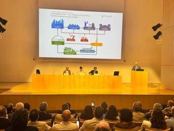 Sostenibilità, bioplastiche compostabili, eccellenza a rischio