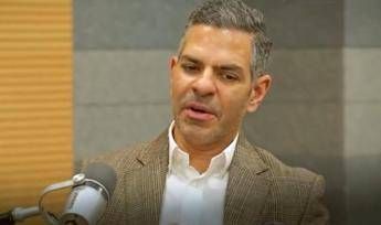 Sunjay Kapur, l’amico del principe William ingoia un’ape e muore giocando a polo