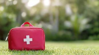 Vacanze in salute, kit automedicazione in valigia per 9 italiani su 10