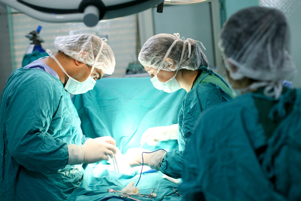 La proposta di Assomedicom: Osservatorio per monitorare la pubblicità dei chirurghi plastici sui social