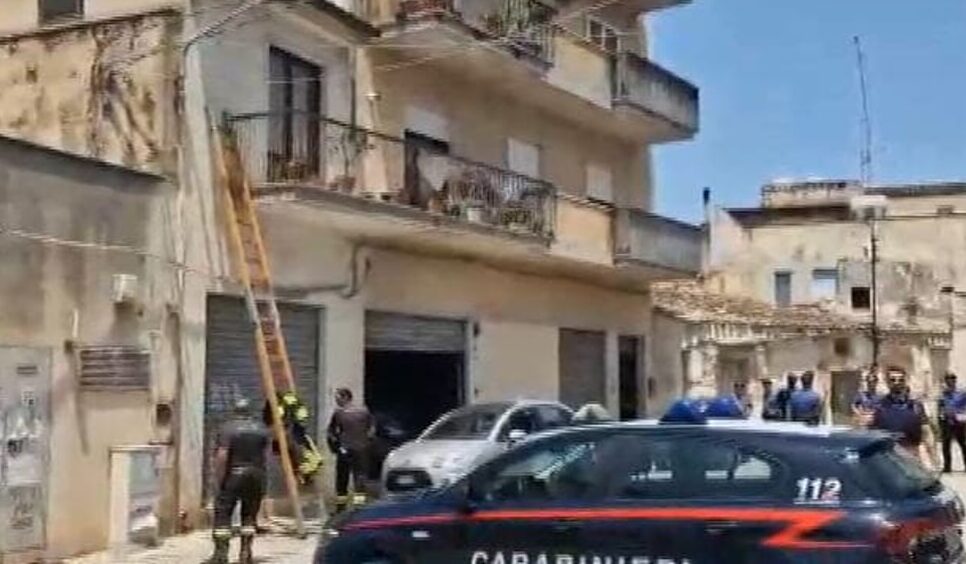 Omicidio-suicidio a Castelvetrano, il legale dei parenti: “Niente video ai funerali”