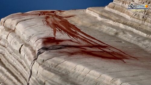 Imbrattarono la Scala dei Turchi a Realmonte: chieste condanne per i 2 imputati