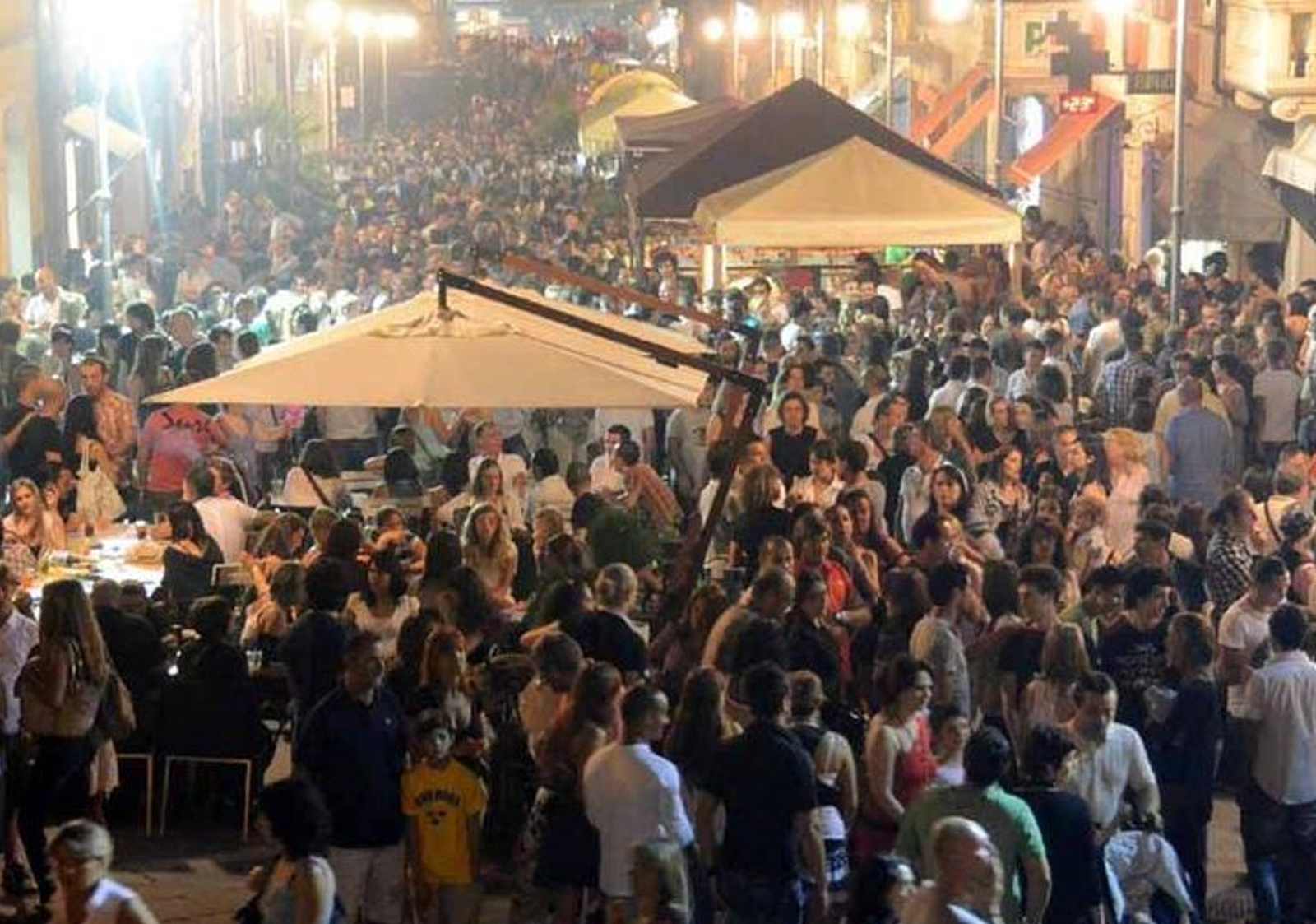 Movida fuori controllo a Trapani, cittadini ricorrono al Tar