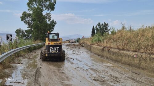 Marianopoli. Finita la criticità dovuta al violento acquazzone: si torna a transitare; permane solo qualche criticità sulla SS 121