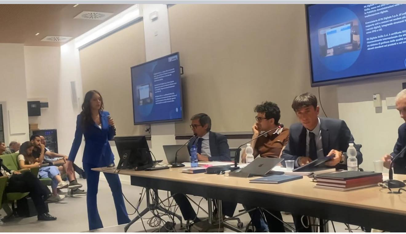 Delia. Tesi di laurea in Ingegneria sulla digitalizzazione nel Comune: i complimenti del sindaco