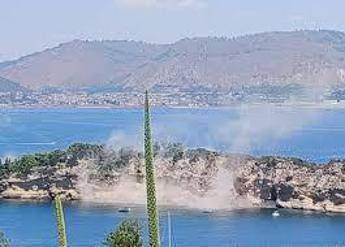 Campi Flegrei, sindaco Bacoli: “Sollecitiamo da 2 anni intervento governo, e intanto costone frana”