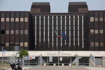 Caso Bibbiano, sentenza processo ‘Angeli e demoni’: 14 assoluzioni e tre condanne lievi