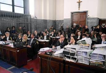 Caso Visibilia, processo rinviato. Pm: “Rischio prescrizione”