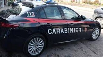 Cuneo, sente rumori nel cortile di casa: spara contro ladri e ne uccide uno