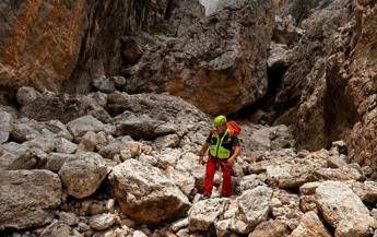 Escalation di morti in montagna, 83 in un solo mese: “Aumentata imprudenza, emulazione dai social”