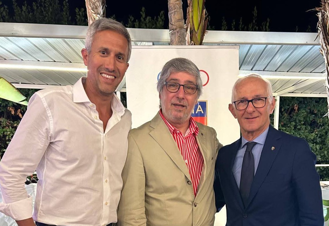 Scherma. Il presidente regionale della Fis, il nisseno Arturo Torregrossa, insignito dal Coni della Stella d’Argento al Merito Sportivo