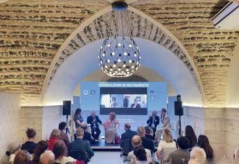 Famiglia, longevità come leva sviluppo: ‘silver economy’ per patto tra generazioni