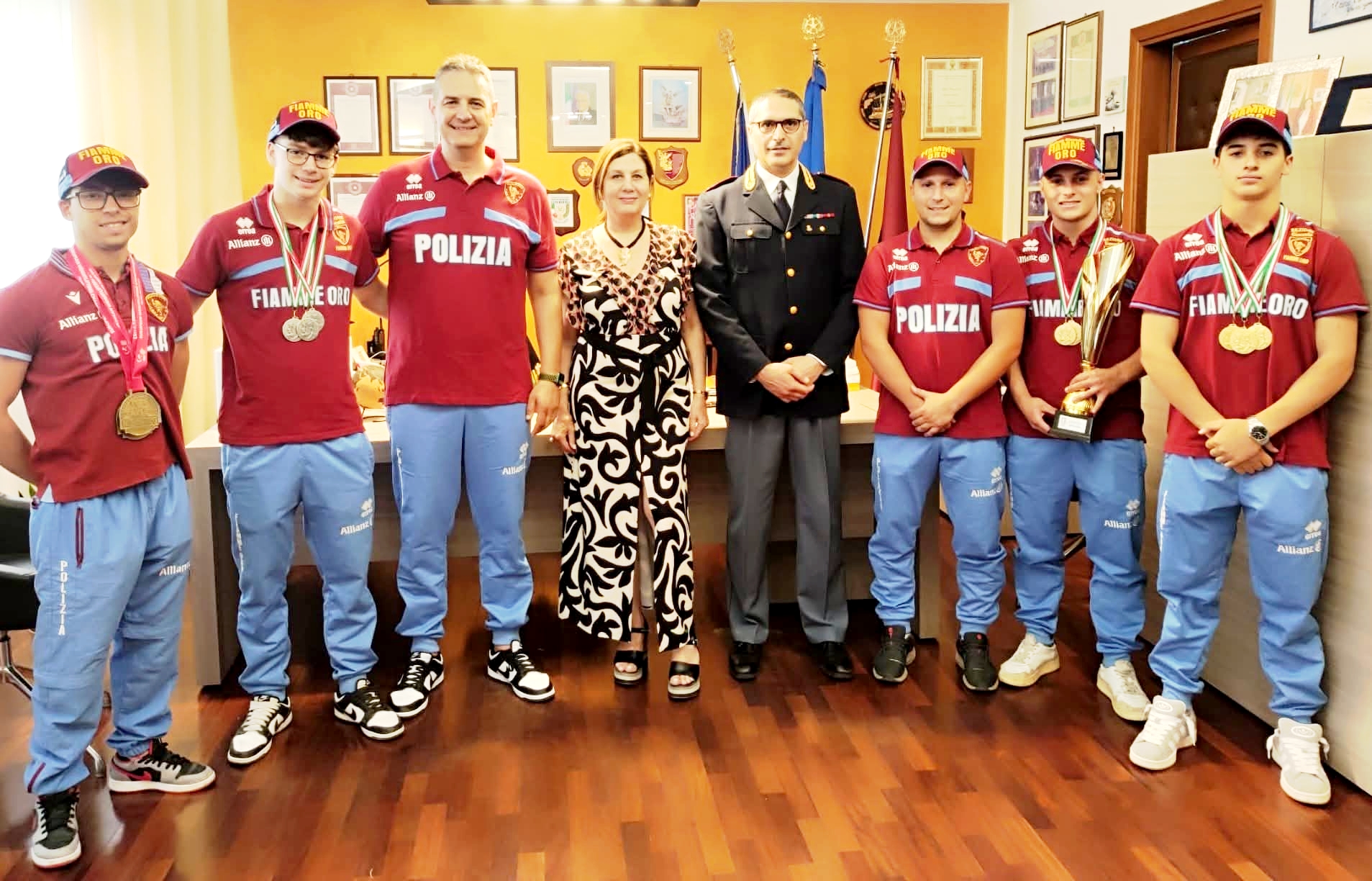 Fiamme Oro, il Questore di Caltanissetta riceve gli atleti della pesistica giovanile: “Esempio di impegno e passione”