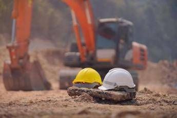 Infortuni, luci e ombre su badge di cantiere e patente a crediti: l’analisi