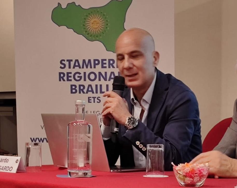 Ustica da Sentire: ragazzi ciechi e ipovedenti in viaggio  tra natura, storia e scienza dal 15 al 17 luglio