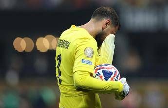 Neuer contro Donnarumma: “Doveva scusarsi con Musiala”. Courtois lo difende