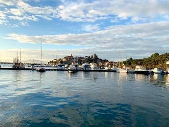 Porto Talamone, Sales entra nella compagine sociale