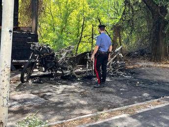 Roma, a fuoco un altro chiosco: bruciato lo ‘Sponda Montesacro’