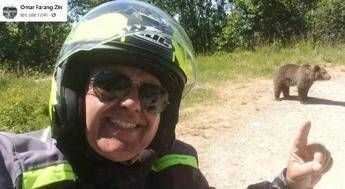 Romania, motociclista italiano ucciso da orsa: ha filmato gli ultimi momenti
