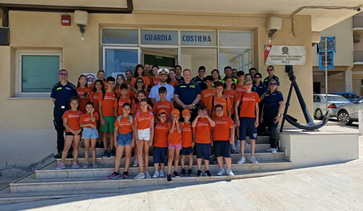 Campus “Anch’io sono la Protezione Civile”, giovani volontari in visita alla Capitaneria di Porto di Gela