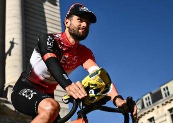 Tour de France, Ganna cade nella prima tappa e si ritira